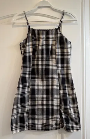 Romwe Dress thumbnail 1