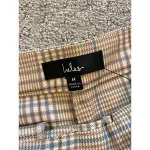 NWT- Lulus Brown & Cream Plaid High Waist Pleat Pants thumbnail 4