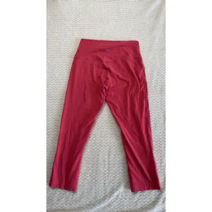 lululemon Align High Rise Crop Leggings 21" hot Pink Size 8 Stretch Yoga thumbnail 2