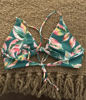 Skatie Sarah Bikini Top  thumbnail 1