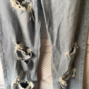 ZARA Ripped Wide Leg Jeans thumbnail 9