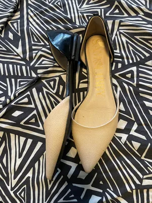 Sam & Libby Beige Pointed-Toe D'Orsay Flats with Black Heel thumbnail 5