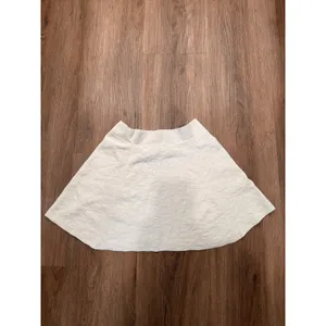 Theory White Textured‎ Mini Skirt Women's Size M thumbnail 3