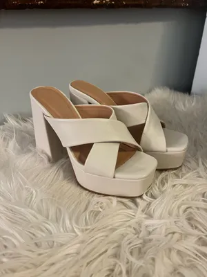 Boutique White leather platform heel thumbnail 3