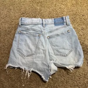 Abercrombie & Fitch Curve‎ Love High Rise Cutoff Denim Shorts Light Wash 25/0 thumbnail 4