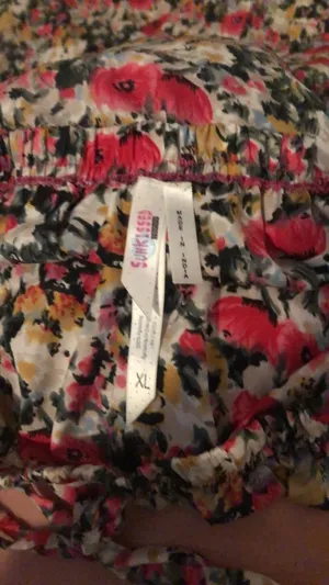Super cute floral romper. Multi Size XL thumbnail 3