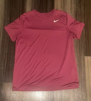 Nike Women’s Burgundy Dri-Fit T-Shirt - Size Medium thumbnail 1