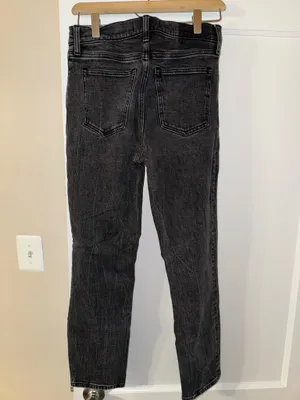 Abercrombie High Rise Mom Jeans thumbnail 10