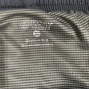 SAUCONY Women’s black running shorts. Size M thumbnail 11