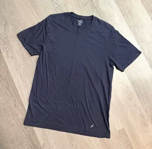 Nautica tee shirt  thumbnail 1