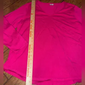 Chico's pink lightweight v-neck sweater top shirt woman’s size XL thumbnail 4