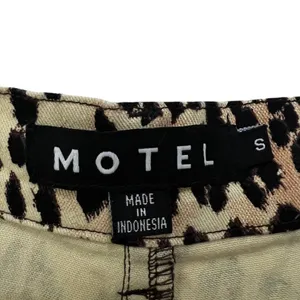 Motel Zoven Flare Pants Tan Brown Leopard Print Indie Sleaze High Rise Size S thumbnail 6