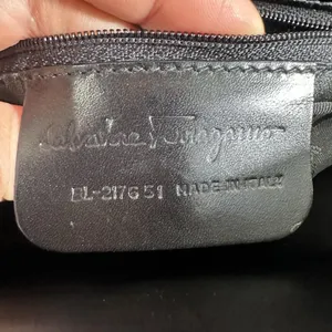 Salvatore Ferragamo Shoulder Bag Small Black Leather Italy Coin Purse thumbnail 6