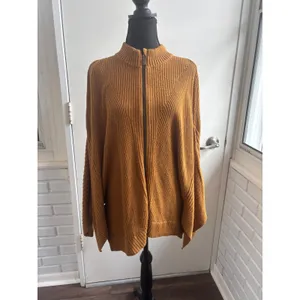 Lululemon‎ Softer Still Cashmere Blend Wrap Zip Sweater M/L athleisure layered thumbnail 2