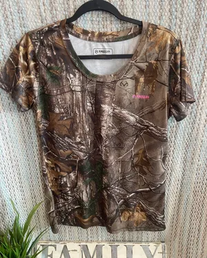 Women's Hill Zone Short Sleeve T-shirt Size L. thumbnail 1