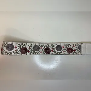 Calvin Klein‎ Y2K Boho Floral Embroidered White Genuine Leather Belt Size M thumbnail 6