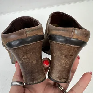 Ariat Women's Size‎ 6.5 Clogs Distressed Brown Leather Wedge Heel Western thumbnail 11