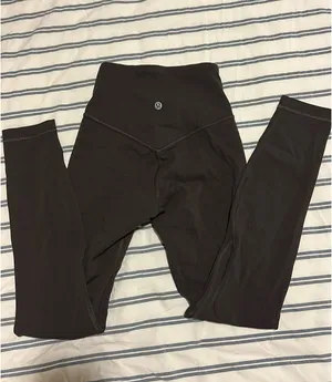 Espresso v cut lululemon aligns thumbnail 2