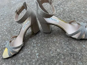 Nina New York Gold Shimmer Rhinestone Strappy Ankle Strap Block Heel Sandals thumbnail 5