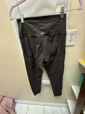 Aerie Offline The Hugger High Waisted Pocket Leggings thumbnail 3