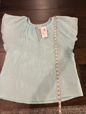 New With Tags Evereve Roan & RyanElliott Gauze Split Neck Top Sz M thumbnail 6