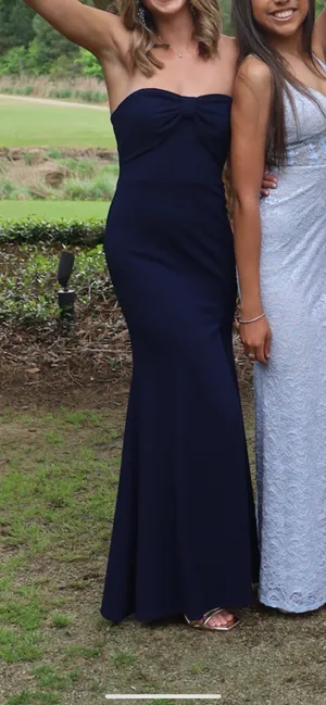 Formal / Prom dress thumbnail 3