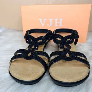 VJH Confort Rhinestone Sandals Size 7.5 Black thumbnail 5