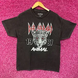 Def Leppard 1987 Animal Hysteria Heavy Metal Rock Band Tee M thumbnail 1