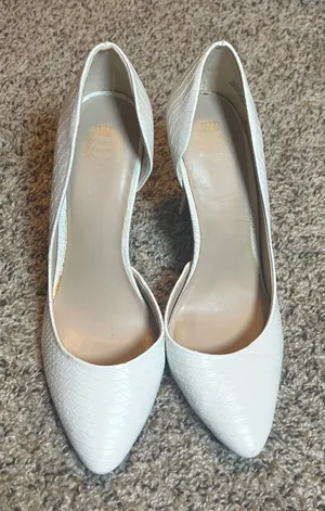 Juicy‎ Couture White Heels Stiletto Pointed Toe Pumps Shoes Size 9 thumbnail 1