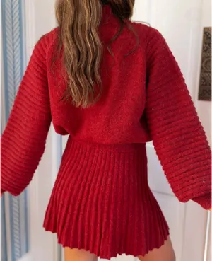 Sofia the label. Crimson set size medium Red thumbnail 2