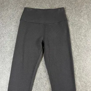 Alo Yoga High Waist Waffle Knit Leggings Charcoal Grey Tencel Blend Womens Small thumbnail 2