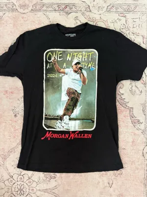 Top Morgan Wallen Black Size L thumbnail 1