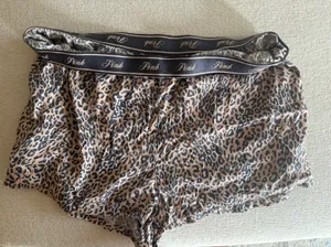 PINK Victoria’s Secret Vs Pink Shorts thumbnail 1