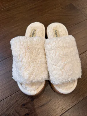 dearfoams Plush Cream Faux-Shearling Slide Slippers Size Large 9/10 - C16-063 thumbnail 5