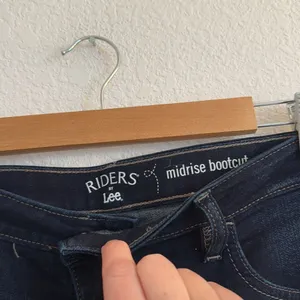 Riders By Lee mid rise bootcut thumbnail 3