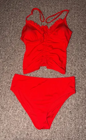 Red ribbed tankini bathing suit Size M thumbnail 1