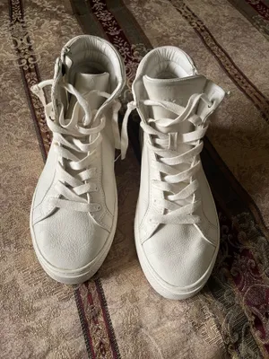 UGG Women White Leather High top Sneakers thumbnail 3