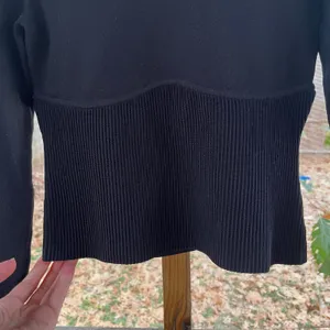 Babaton Women's Black Sculpt Knit Empire Long Sleeve Top Size M. NWOT thumbnail 3