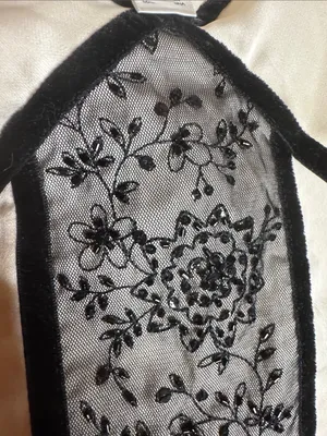 NWOT Ann Taylor LOFT Cream Satin Beaded Embroidered Velvet Trim Camisole Size 8 thumbnail 8