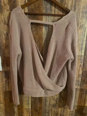 Moon & Maddison Pink sweater size small thumbnail 5