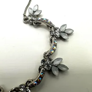 Silver tone rhinestone flower necklace Silver thumbnail 4