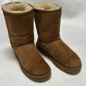 UGG Short Suede Chestnut Brown Boots 5825 size 8 thumbnail 1