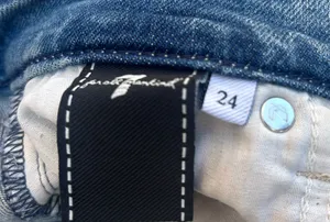 7 For All Mankind thumbnail 5
