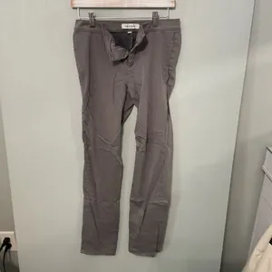 Lila Ryan Women Pants Gray Slim Straight Leg Solid Size 6 thumbnail 2