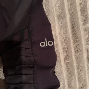 Alo Yoga Black Moto High Waisted Leggings Ribbed Mesh‎ Mixed Matte Shine S thumbnail 4