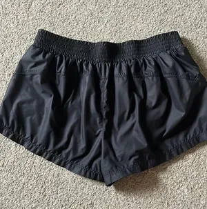 Shorts thumbnail 3