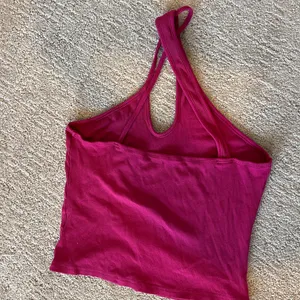 SHEIN Fuchsia Ribbed Halter Tank Top thumbnail 2