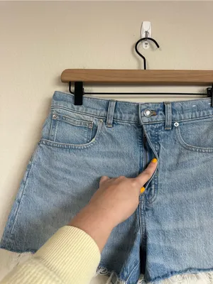 Madewell The Perfect Jean Short thumbnail 4