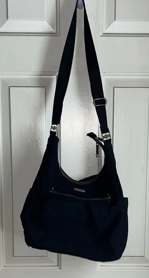 Baggallini Black Shoulder Bag thumbnail 1