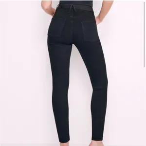 Good American Good Legs Skinny Jeans Women’s Size 8 in Black thumbnail 2